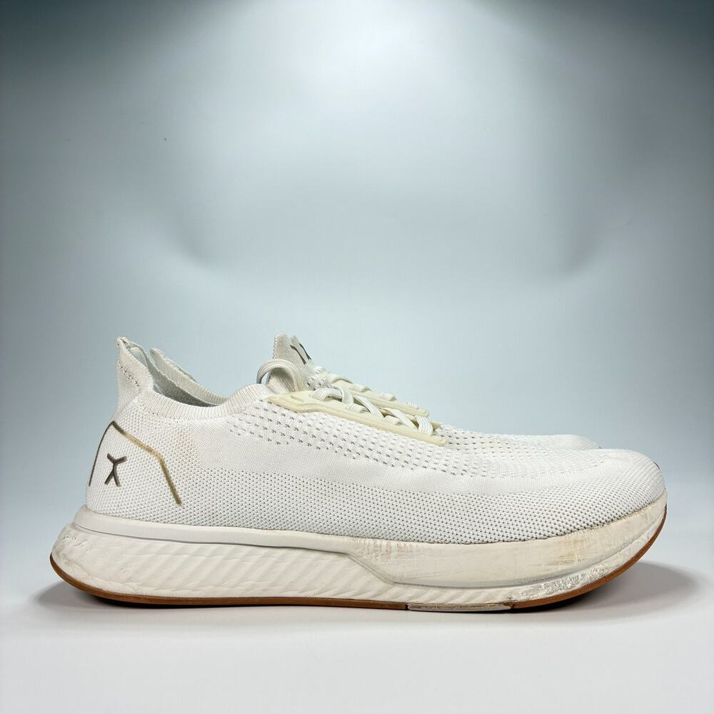 Flux Adapt Runner Men’s Lace Up Running Shoes Athletic Sneakers Men’s Size 10.5